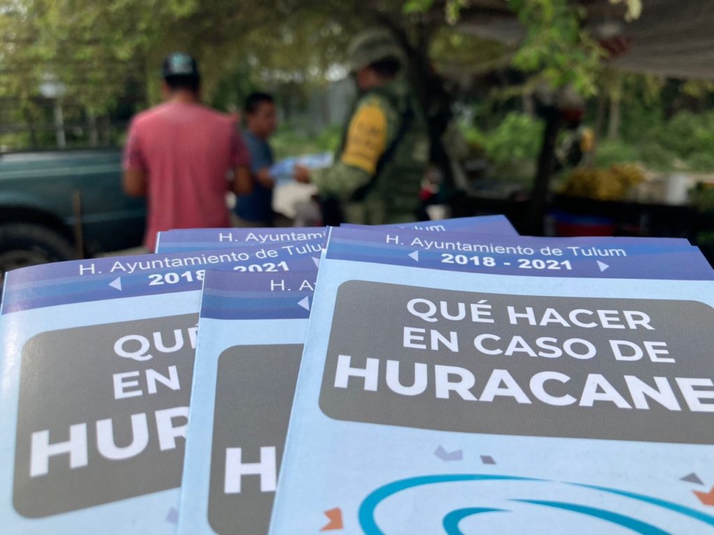 Preparan a comunidades de Tulum para recibir huracanes