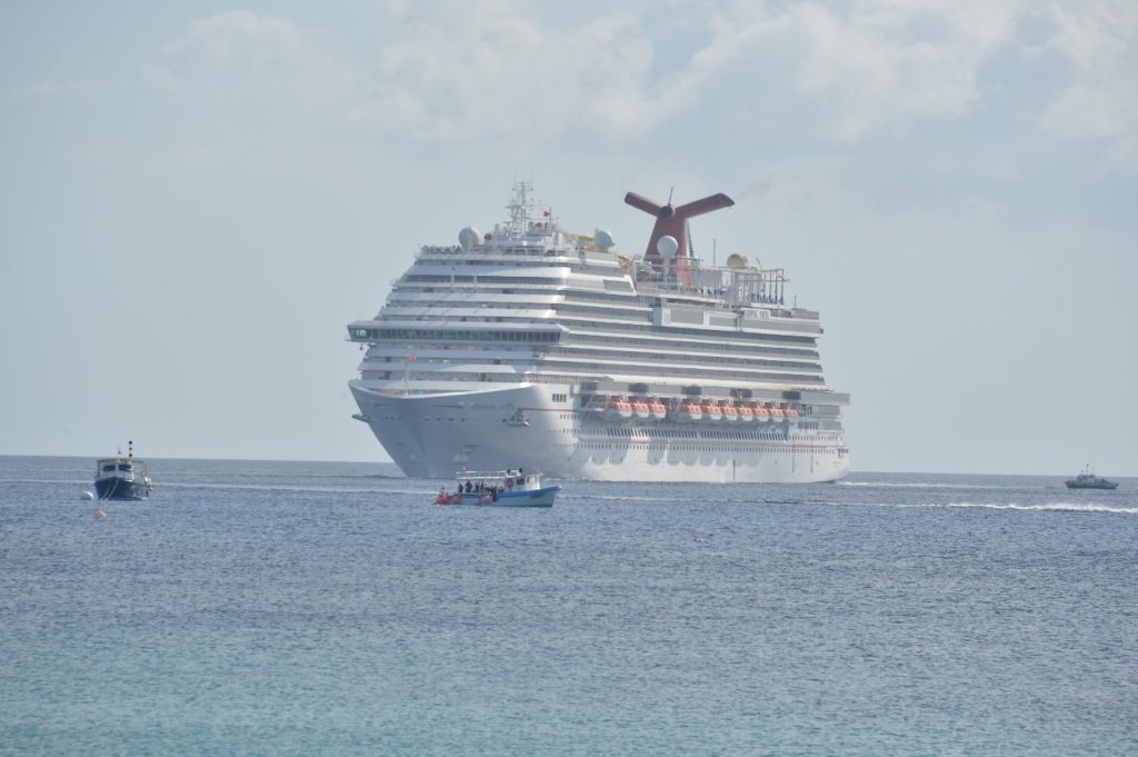 Cancelan cruceros arribo a Cozumel por Grace