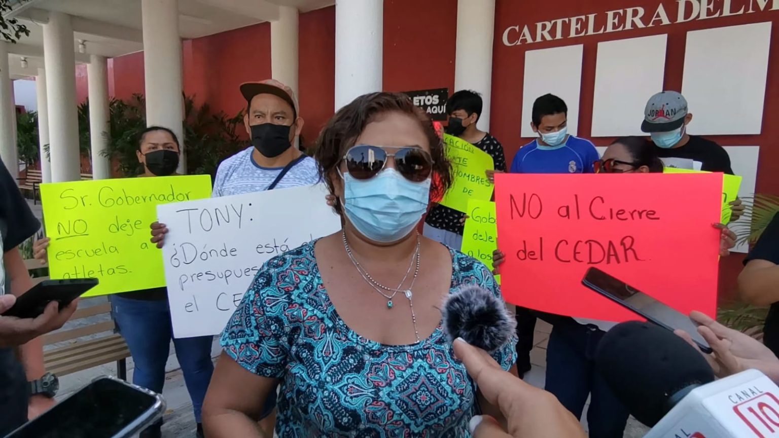 Protestan atletas medallistas en contra del traslado de CEDAR a Cancún