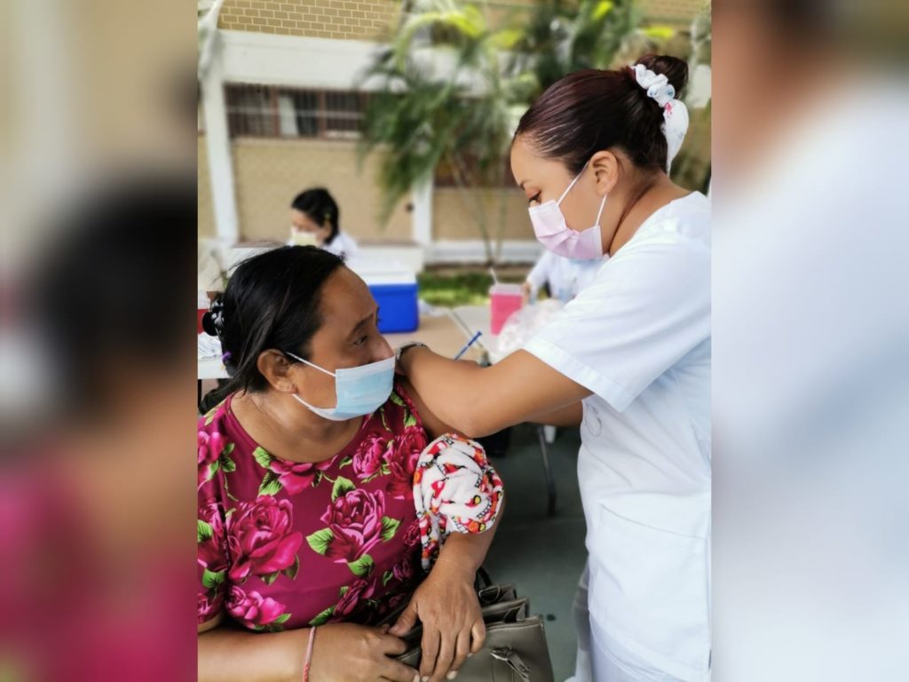 El 53.9% de las personas de 40 a 49 años de edad cuentan ya con su esquema completo de vacunación contra la COVID-19