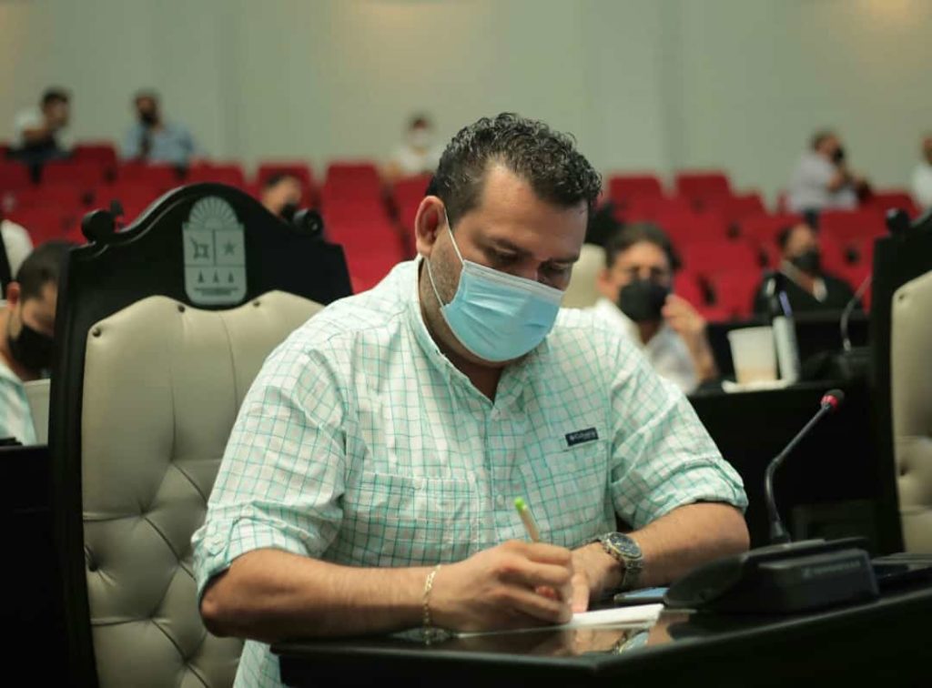 Exige Gasca intervención de Sema por acumulación de basura en Isla Mujeres