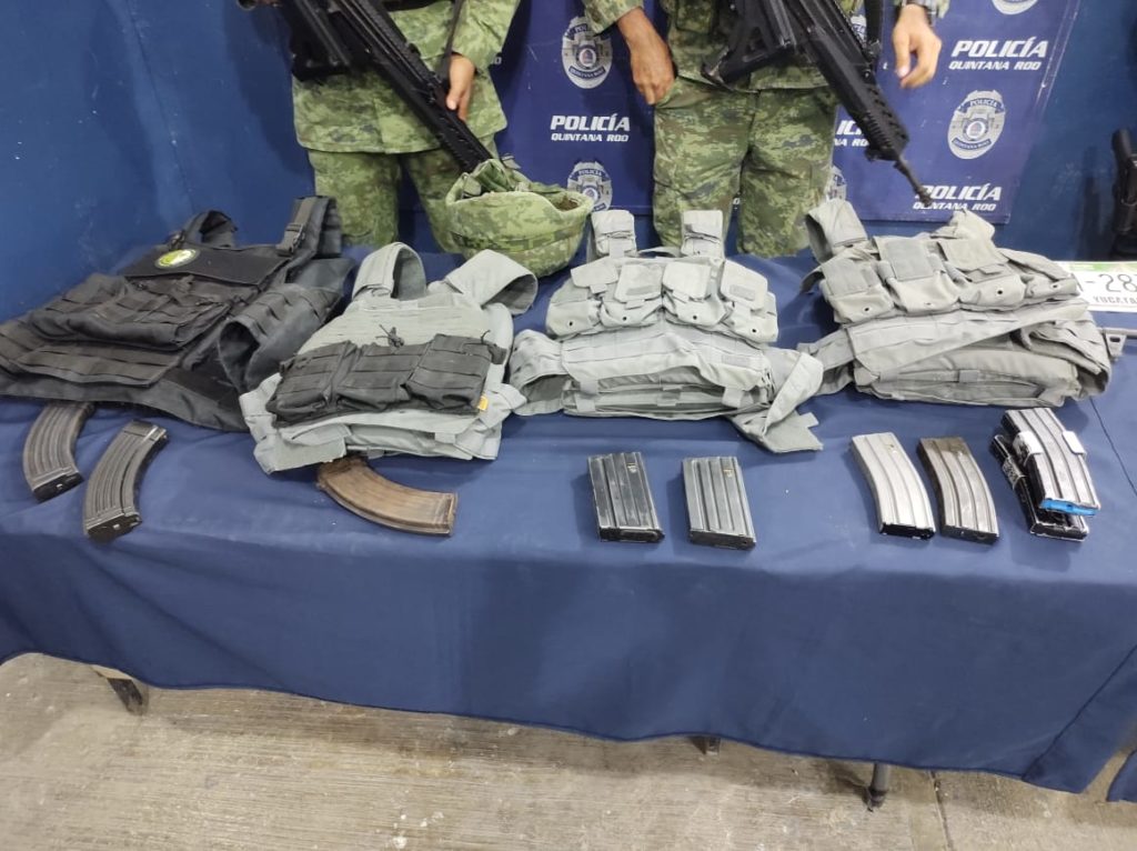 Aseguran vehículos y armas Nicolás Bravo