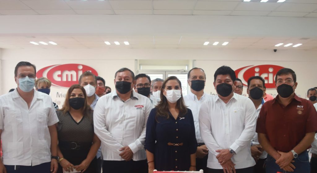 Celebran 36 años de la Cámara Mexicana de la Industria de la Construcción