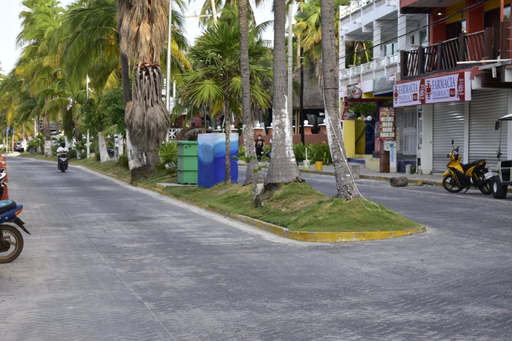 Trabaja Gobierno de Atenea en mejoramiento de la imagen urbana de Isla Mujeres