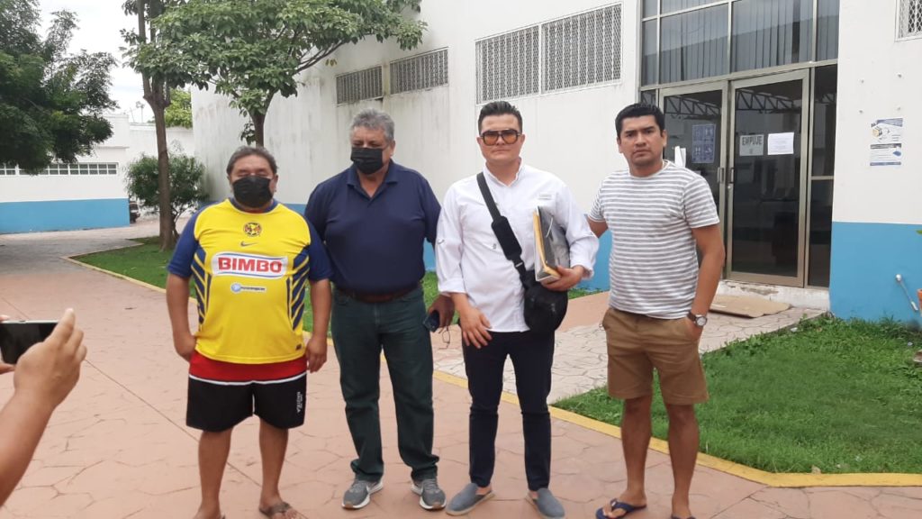 SECUESTRARON EMBARCACION DE COZUMEL|| Denuncian a náuticos y presidente de Bacalar