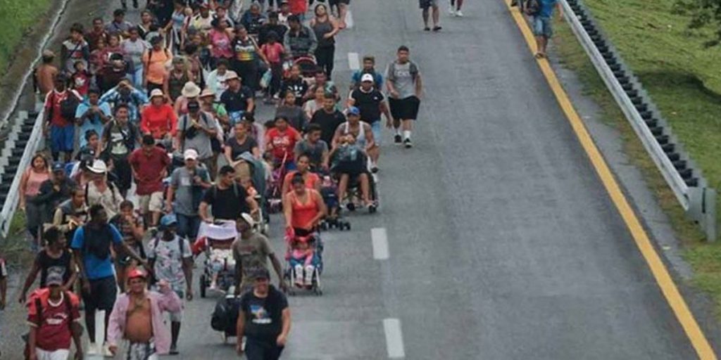 MIGRANTES LLEGAN A OAXACA || Descartan moverse al Golfo de México