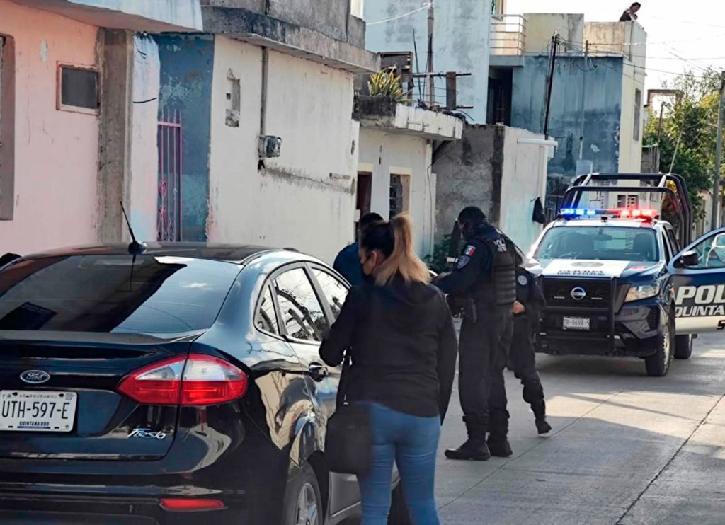 NI TAN FELIZ SAN VALENTIN || Asesinan a golpes a un hombre en una cuartería de Cancún