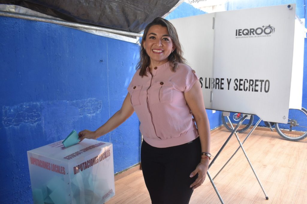 Arrasa Reyna Tamayo con la presidencia del PAN en Quintana Roo