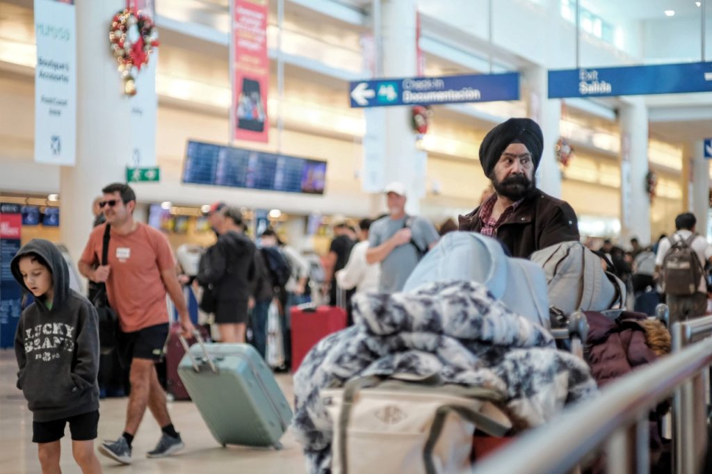 El aeropuerto de Cancún, con más de 600 operaciones y 300 llegadas este día