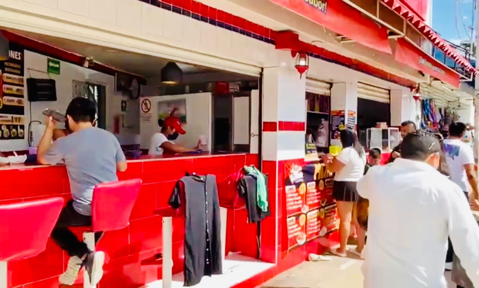 El 2022 cerró con la creación de 120 comercios por mes en Playa del Carmen, afirma Canaco Servytur