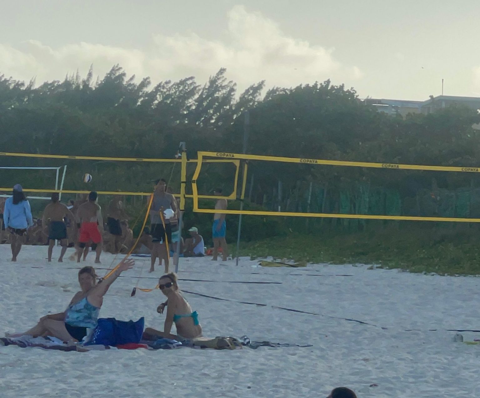 Exigen playenses que no se privatice predio costero de la colonia Colosio