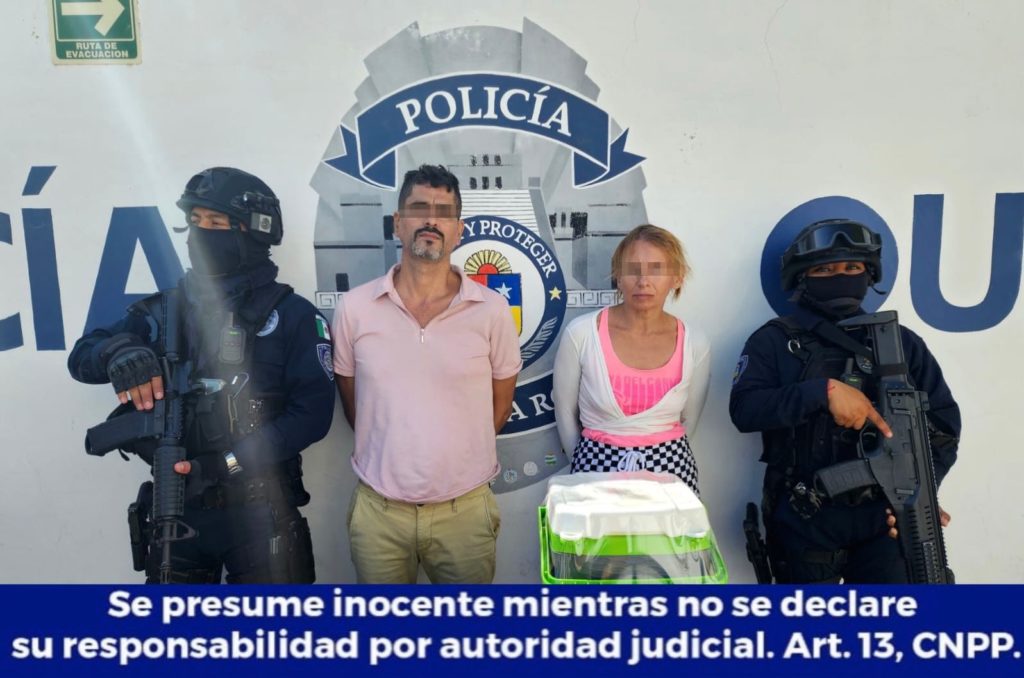 CARGABAN DROGABA EN UNA NEVERA | Detienen a pareja por narcomenudeo en Playa del Carmen