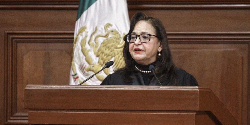 Norma Piña pide a juzgadores ser guardianes de la Constitución, actuar con independencia y mantener unidad