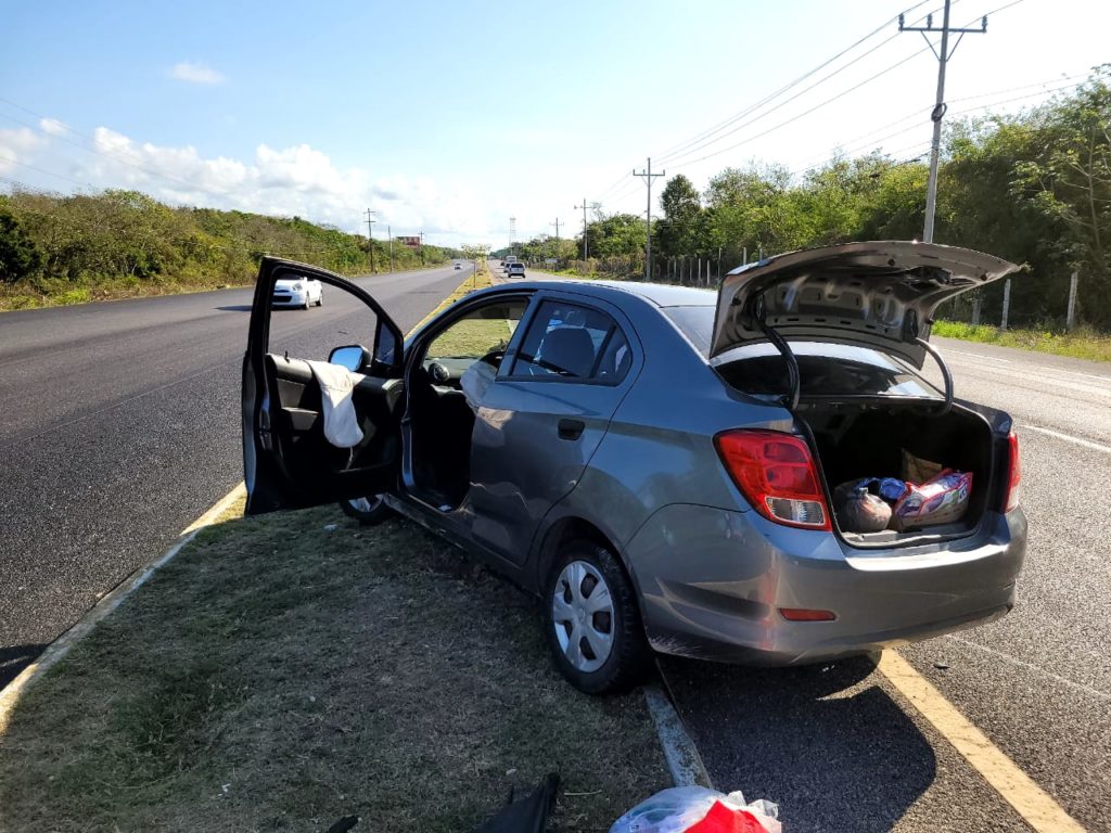 EXCESO DE VELOCIDAD| Paralizan trafico por accidente cerca de Paamul