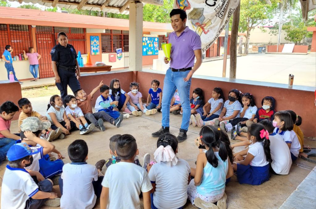 Advierten a padres, maestros y alumnos sobre el ciberacoso