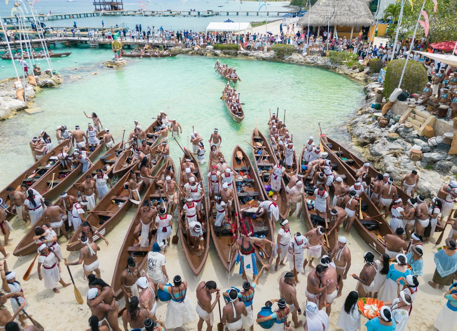 Sin contratiempos llegan los canoeros a su cita con la Diosa Ixchel