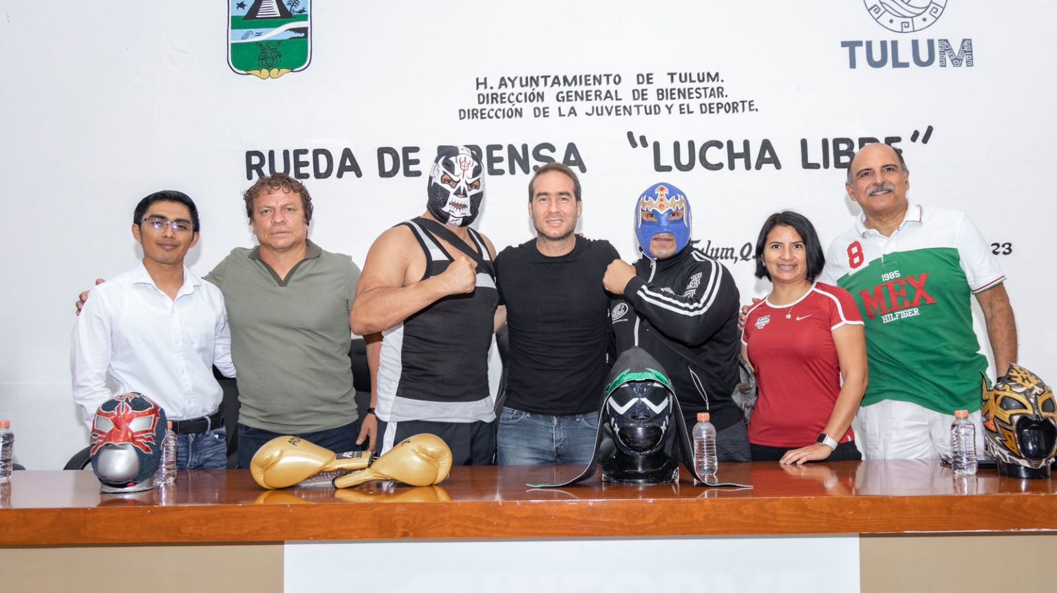 ¡LOS RUDOS, LOS RUDOS, LOS RUDOS! Celebran con éxito espectáculo de Lucha Libre en Tulum
