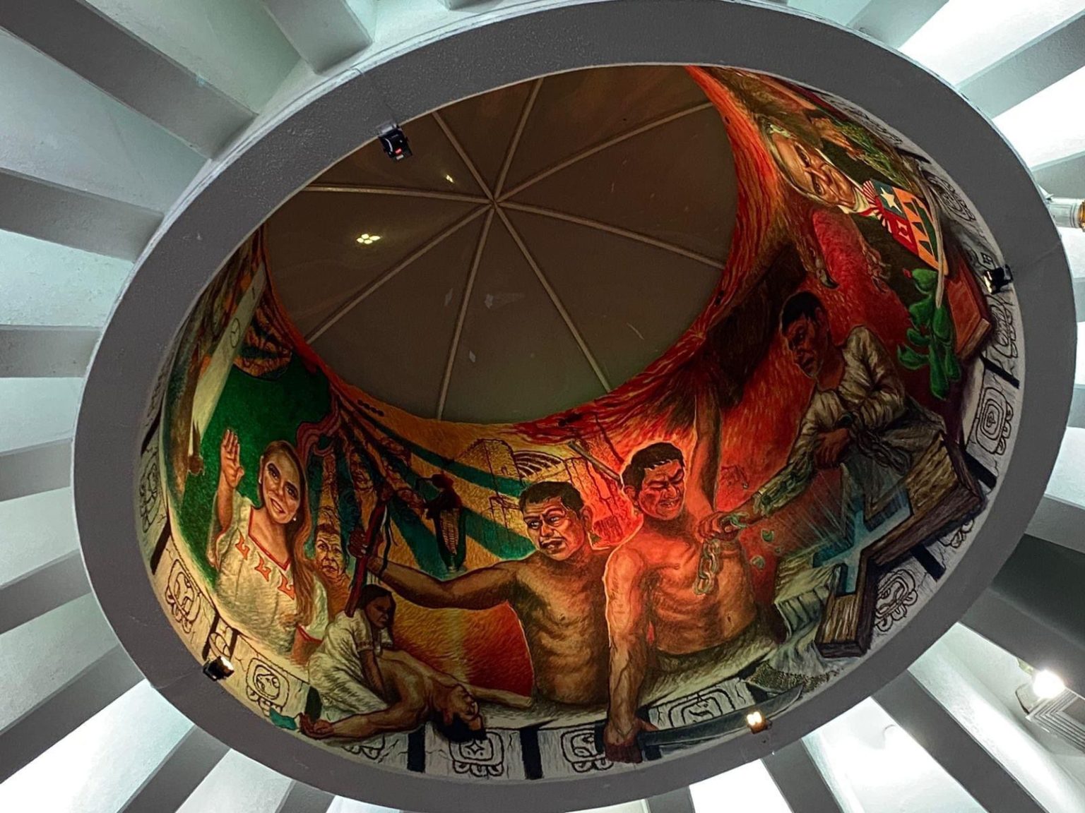 Desecha Teqroo recurso del PRD contra mural de Mara Lezama en el Congreso del estado