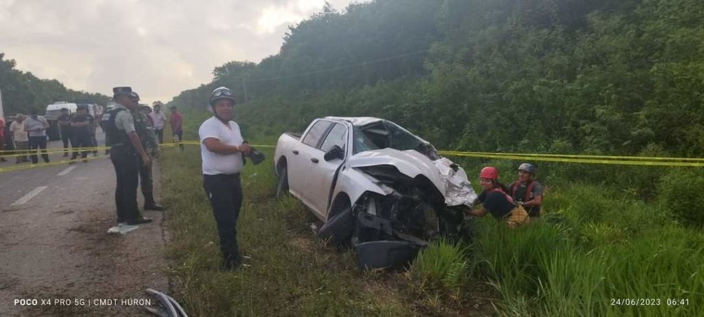 Trágico accidente carretero en Bacalar; muere un bebé y un adulto