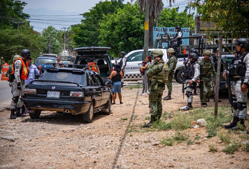 Militares controlan municipio en Chiapas tras refriegas entre criminales - frontera-comalapa-chiapas-militares-enfrentamientos-carteles-2-1024x694