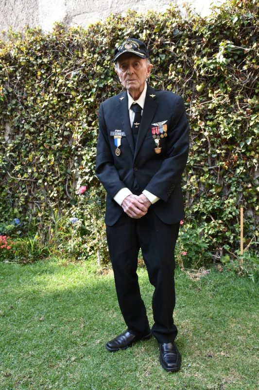 Murió capitán del Escuadrón 201, que participó en la Segunda Guerra Mundial - capitan-luis-guzman-reveles-del-escuadron-201-682x1024