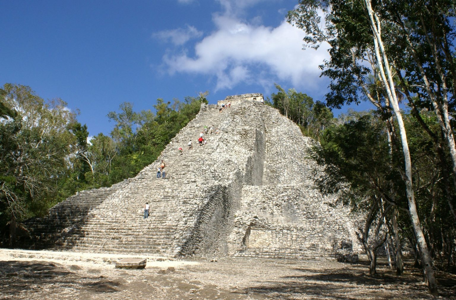 Anuncian mejoras en la Zona Arqueológica de Cobá, en Quintana Roo, mediante el Promeza