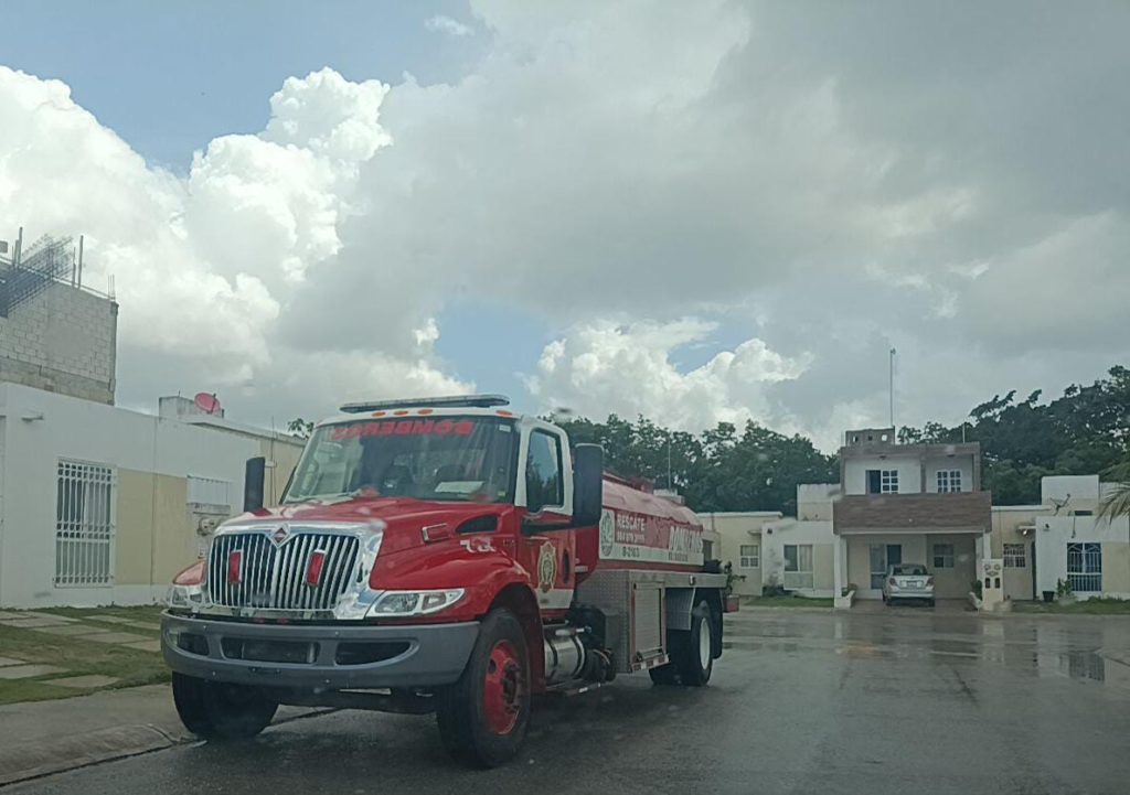 Alertan por fuga de gas en las Palmas II en Solidaridad