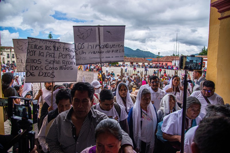 Indígenas marchan en Chiapas contra la creciente violencia - indigenas-marchan-en-chiapas-contra-el-creciente-conflicto-armado-2-1024x684