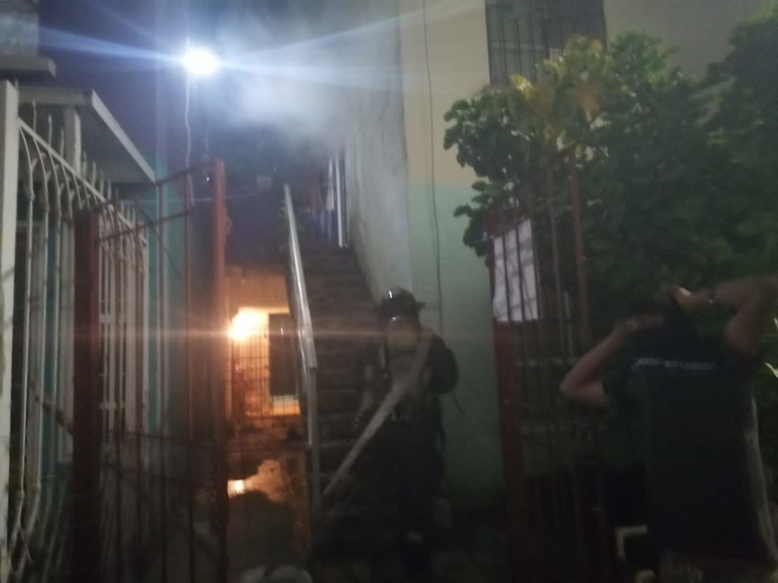 DEJARON UNA VELADORA ENCENDIDA || Se registra un incendio en una vivienda de Villas Otoch Paraíso