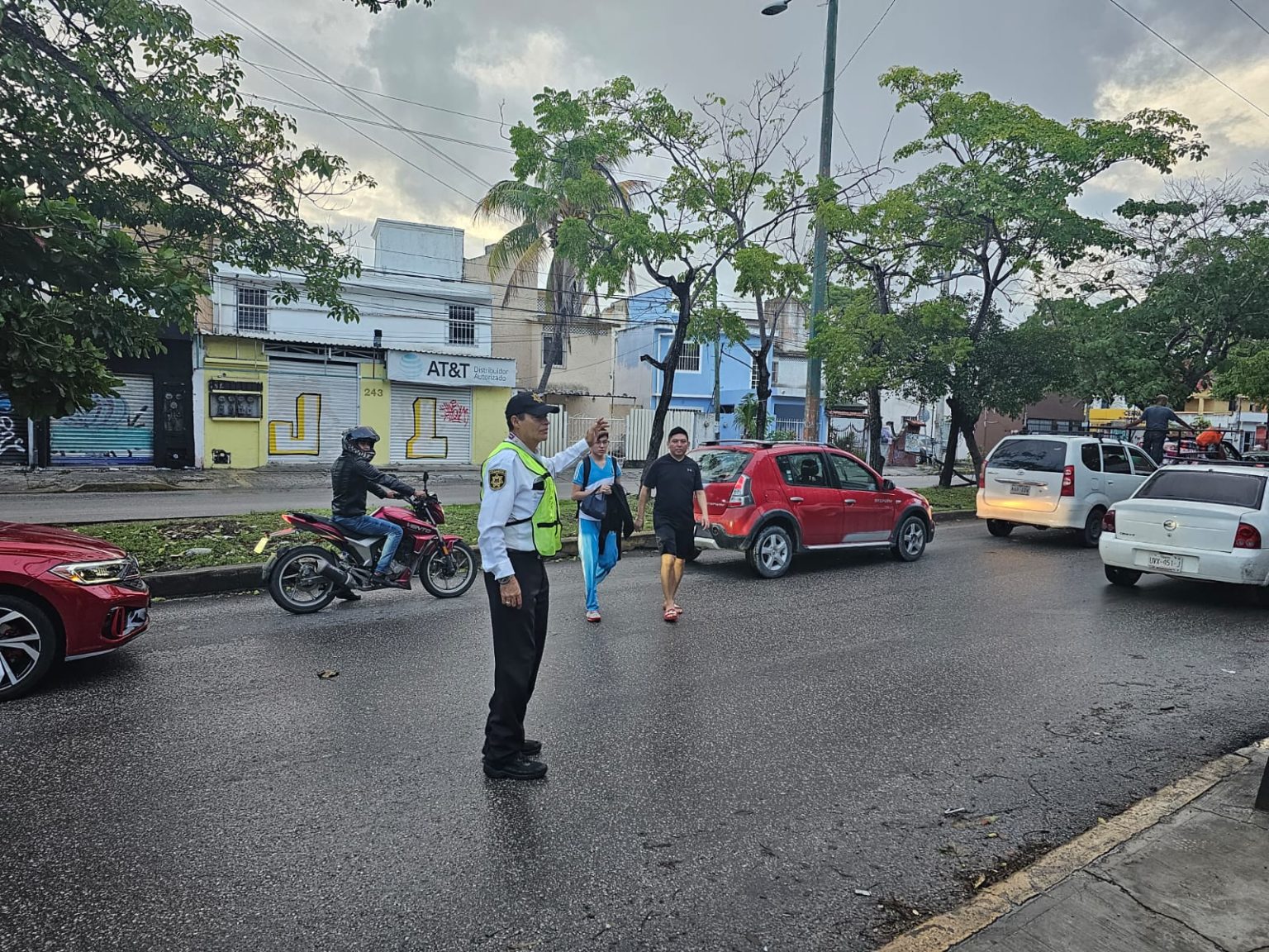 Reactiva Ana Paty programas y operativos viales en escuelas de Cancún