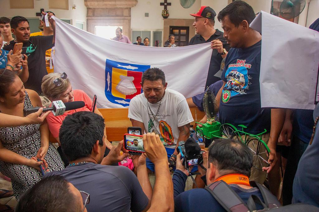 Peregrino guadalupano recorrió México en bicicleta en 100 días para cumplir voto religioso - peregrino-guadalupano-david-gonzalez-la-paz-2-1024x683