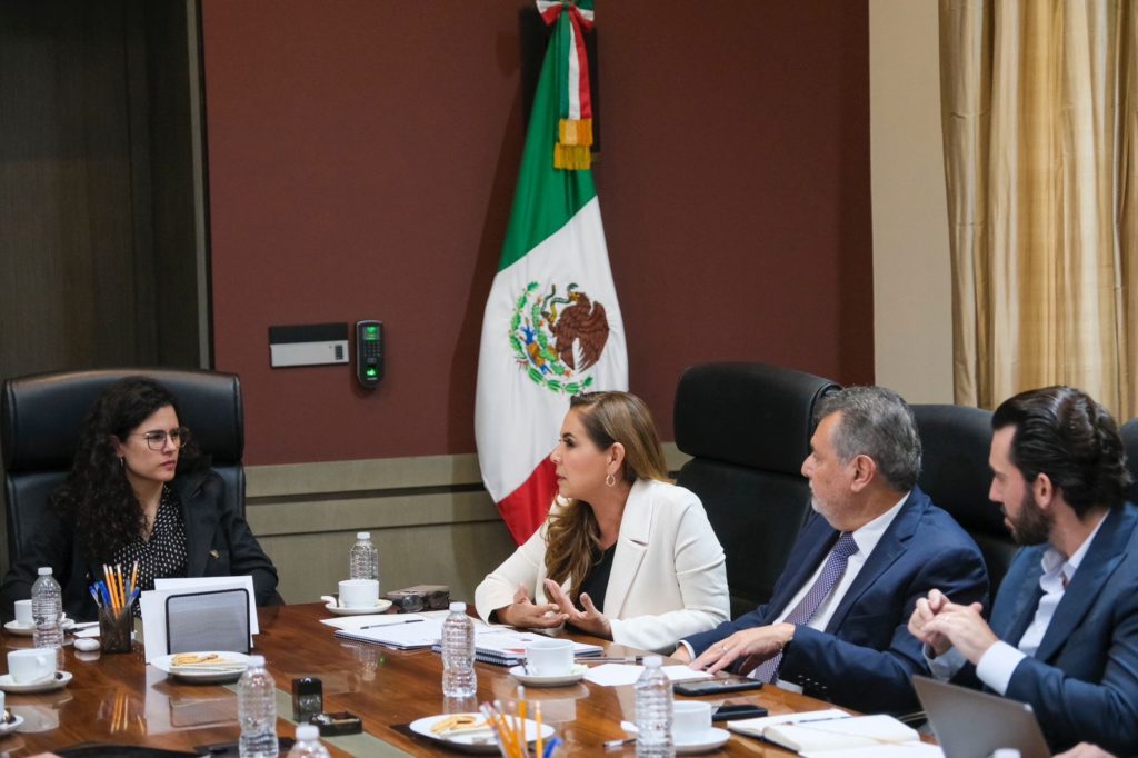 Evalúa Mara Lezama con Gobernación activos, equipo y servicio de Fonatur en Quintana Roo