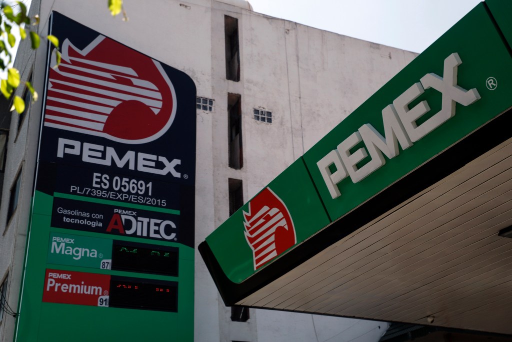 Apoyo de Gobierno a Pemex es insuficiente ante deuda, advierte Fitch - pemex-1024x683