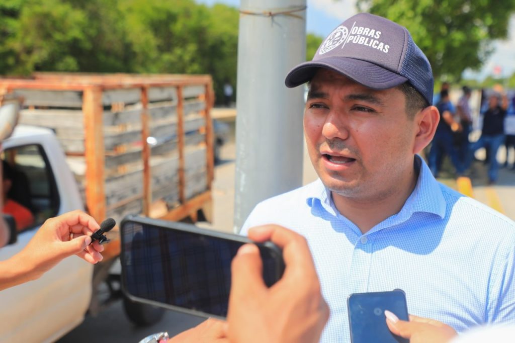 Construcción como nunca de banquetas y guarniciones en Solidaridad