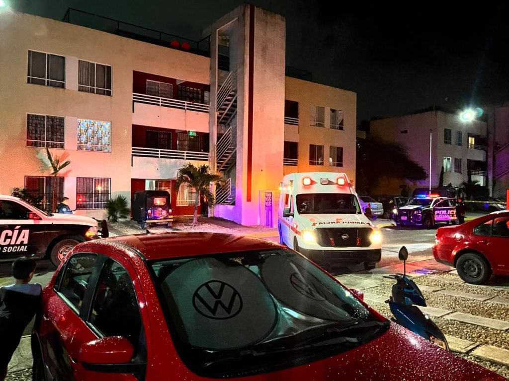 Asesinan a sujeto identificado como policía estatal en Cancún