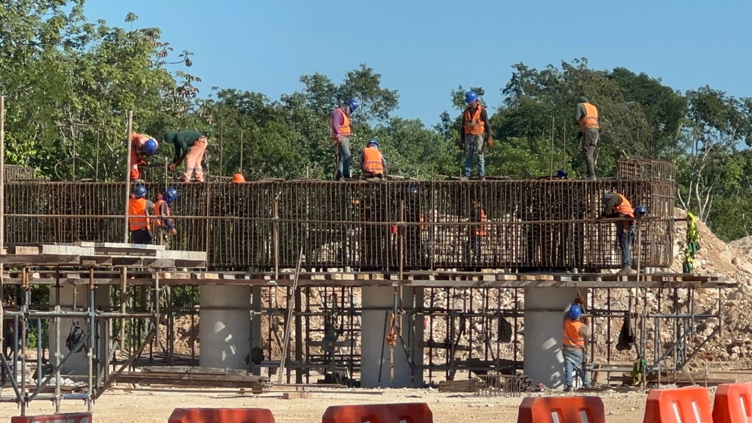 Construirán libramientos para el aeropuerto de Tulum y estaciones del Tren Maya