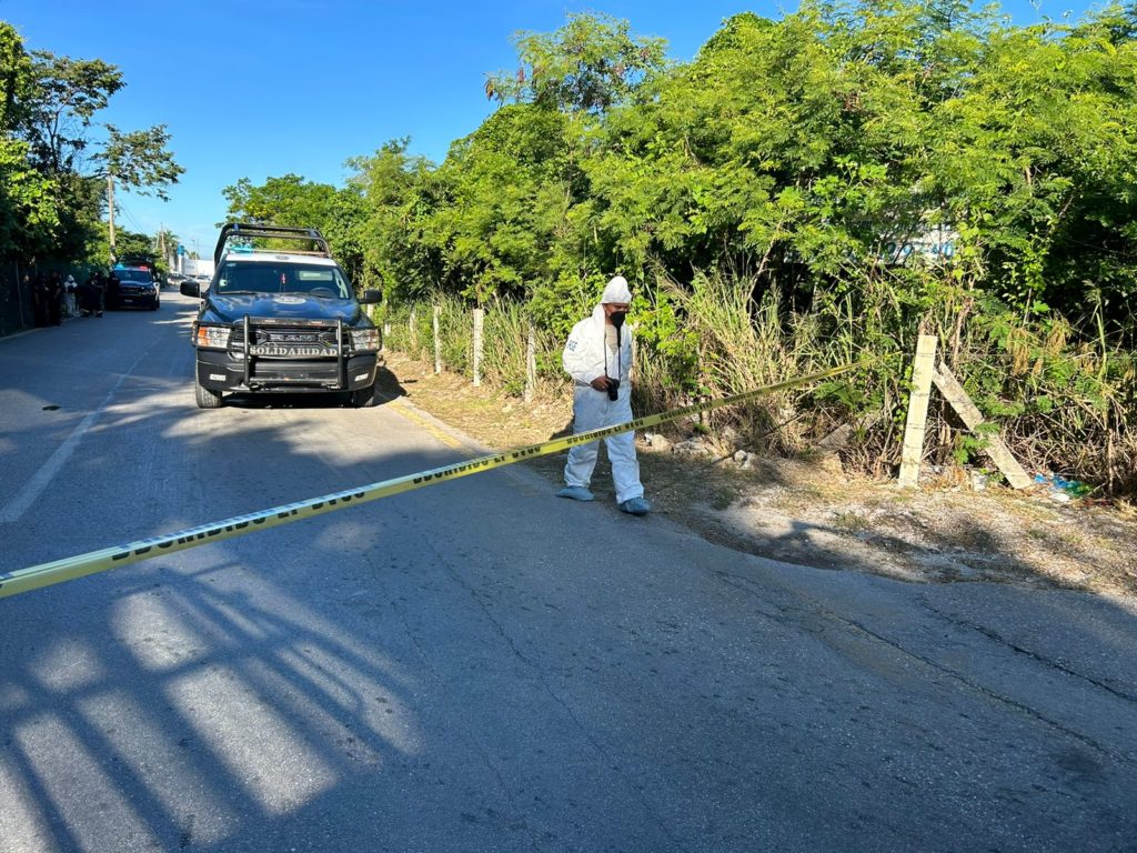 Localizan el cuerpo de una persona en zona de monte de la aeropista de Playa del Carmen