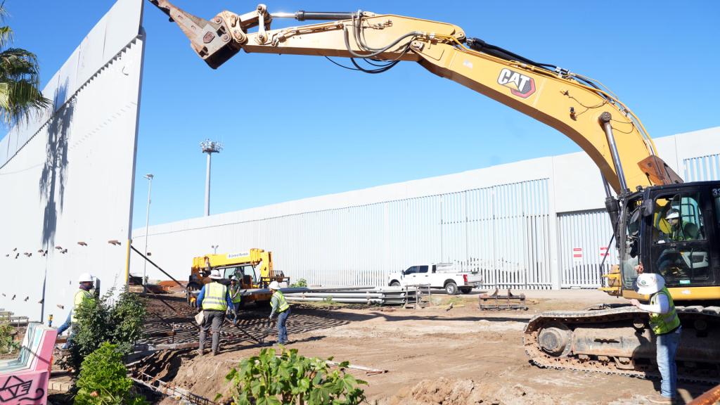 Jardín Binacional desaparece por obras del muro de Trump, en la frontera San Diego-Tijuana - destruccion-jardin-binacional-muro-tijuana-san-diego-3-1024x576