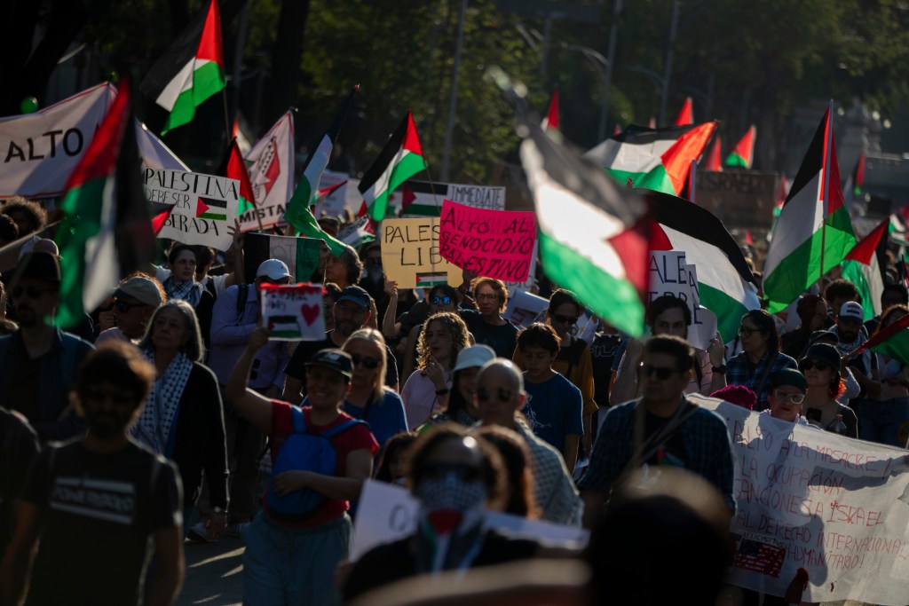 Marchan en la Ciudad de México contra la ofensiva de Israel en Gaza - marcha-ciudad-de-mexico-israel-palestina-2-1024x683