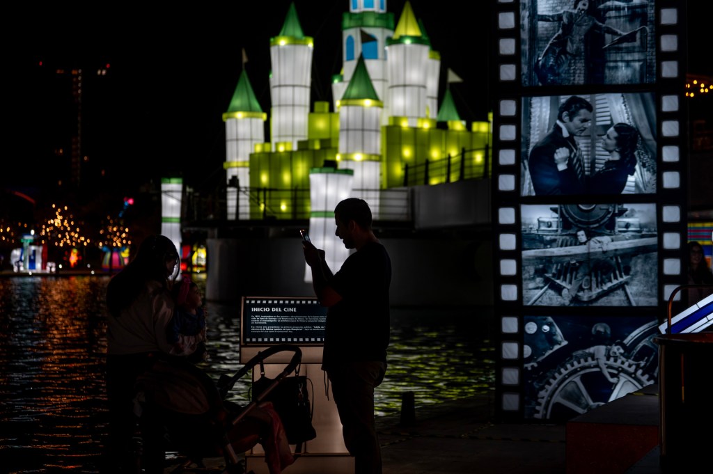 Monterrey inaugura la sexta edición de Luztopía, el mayor festival de luces en México - monterrey-inaugura-la-sexta-edicion-de-luztopia-el-mayor-festival-de-luces-en-mexico-3-1024x681