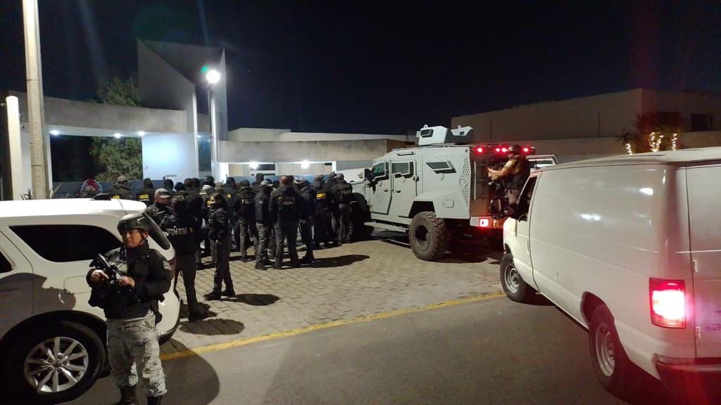 Realizan operativo para detención de alcalde de Toluca, denunciado por su exesposa. Foto de AD Noticias