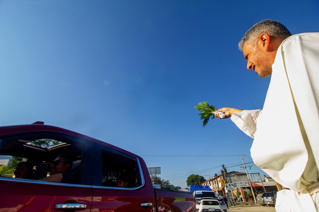 Querétaro recibe una caravana de paisanos migrantes que vuelven desde EE.UU. - queretaro-recibe-una-caravana-de-paisanos-migrantes-que-vuelven-desde-eeuu-2-1024x683