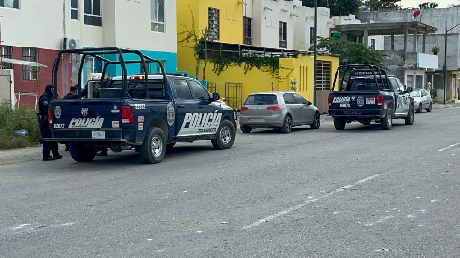 Aseguran una casa en Villas del Sol donde almacenaban drogas y armas