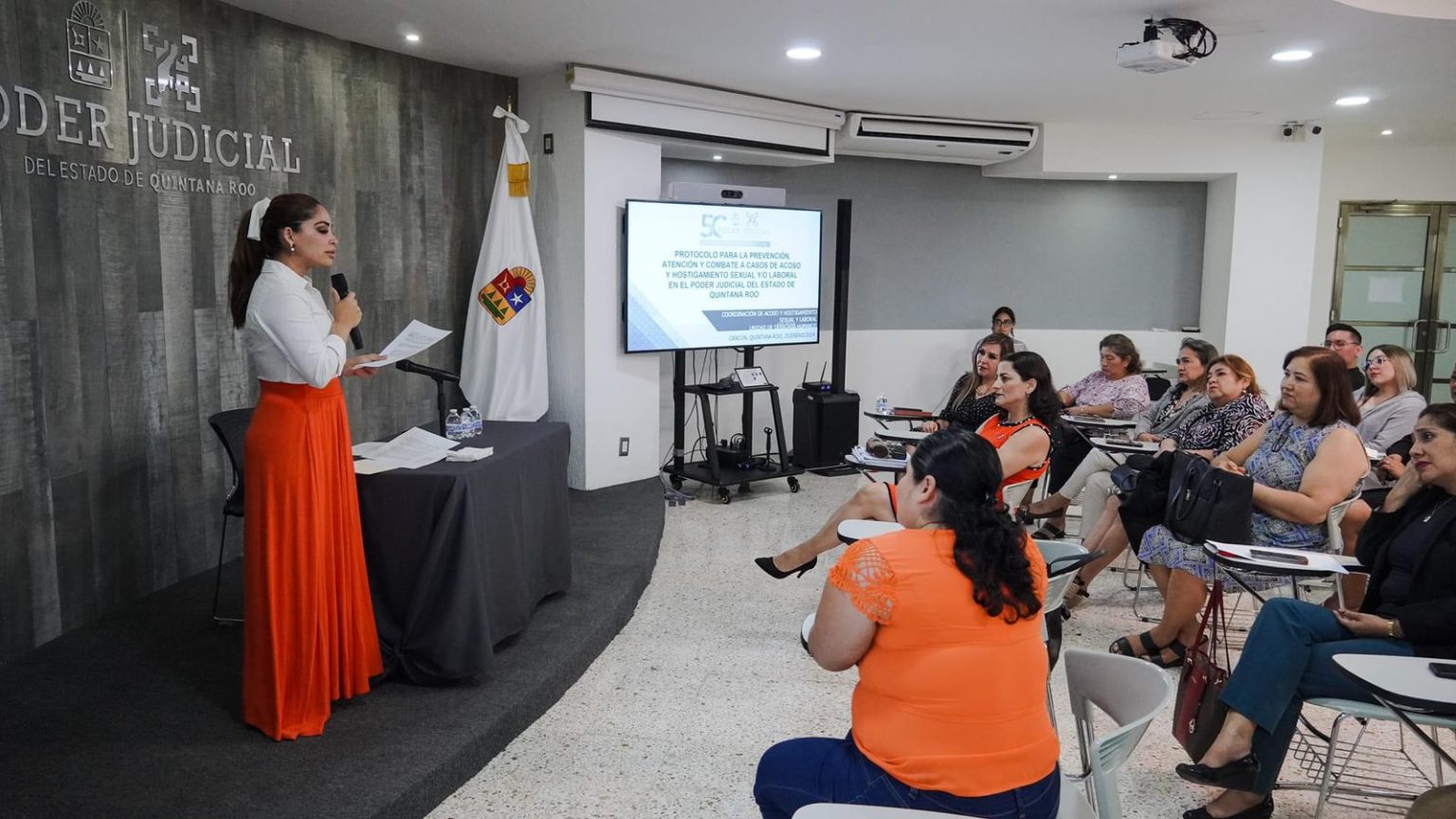 Participa personal del Poder Judicial en la conferencia: “Responsabilidad administrativa a personas servidoras públicas por violencia laboral”