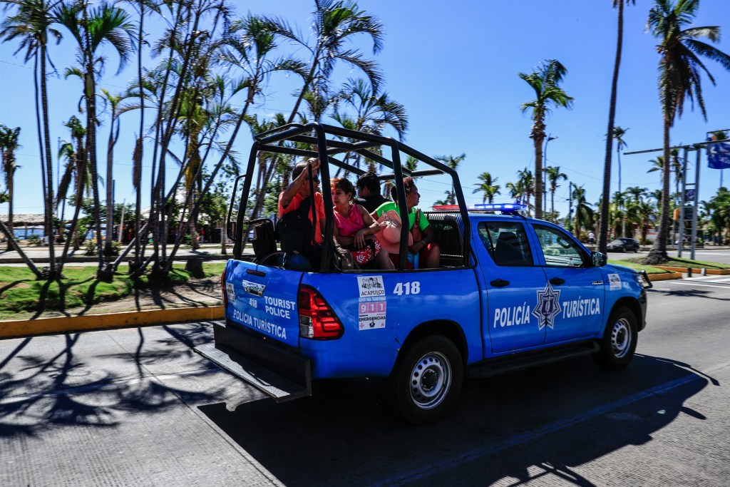 Crimen organizado impacta al transporte público en Acapulco - acapulco-transporte-otis-3-1024x683