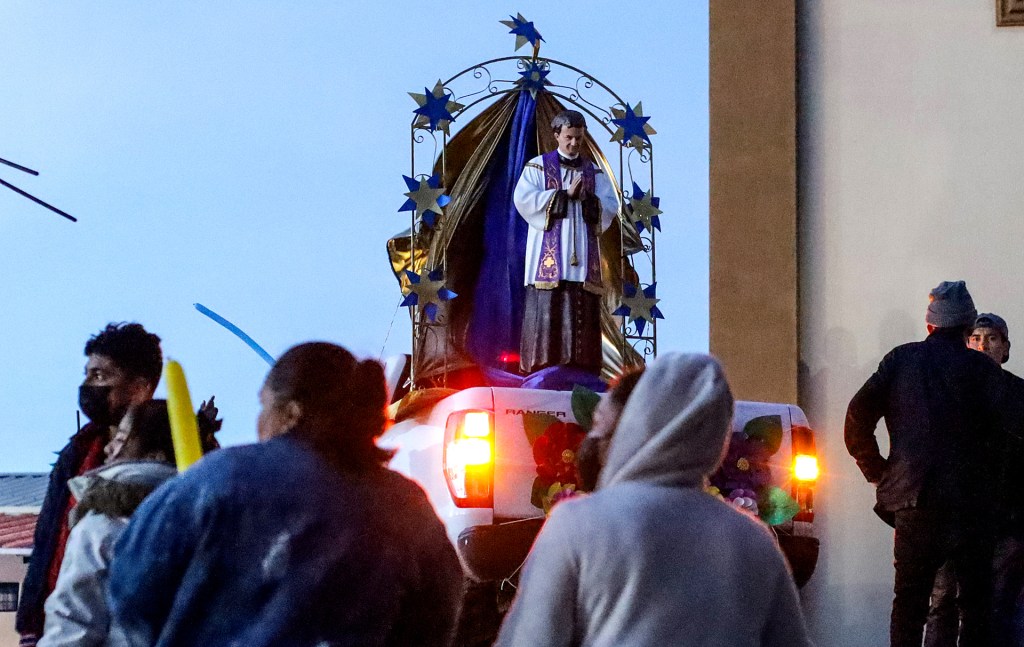 Salesianos celebras con migrantes el Día de San Juan Bosco en Tijuana - salesiano-de-mexico-celebra-con-migrantes-el-dia-de-san-juan-bosco-en-tijuana-3-1024x647