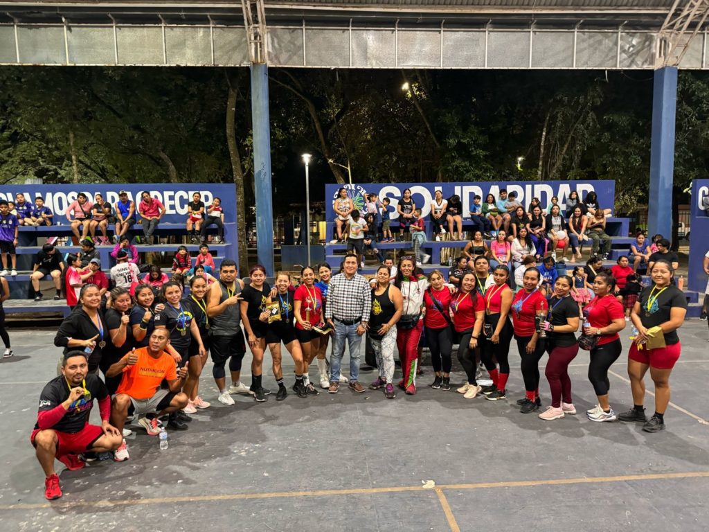 Realizan competencia de crossfit en la colonia Villas del Sol