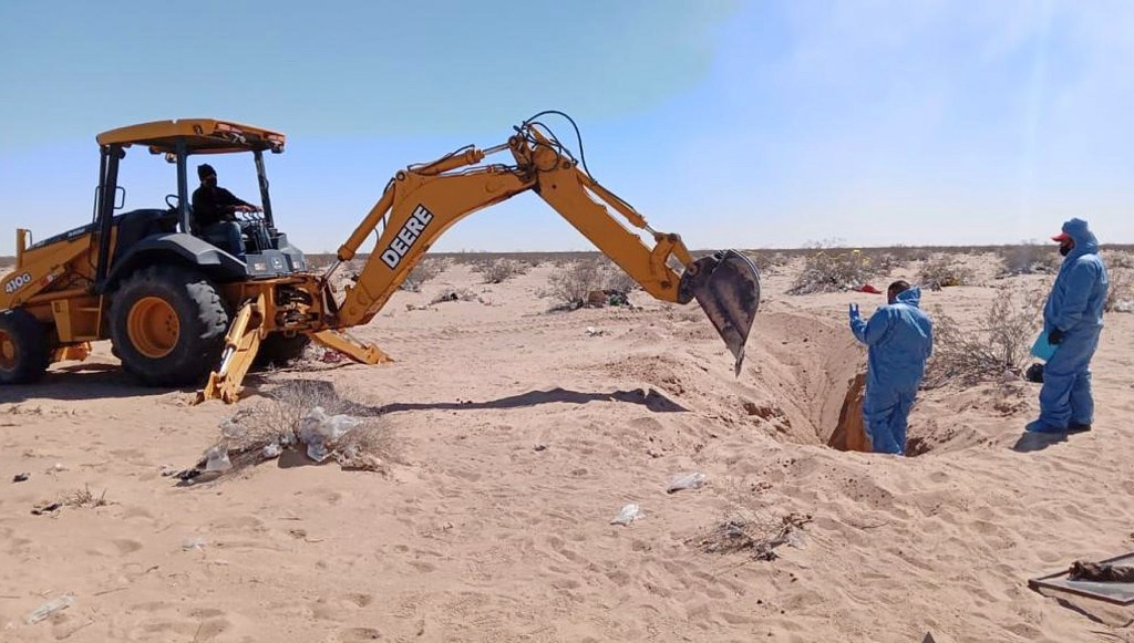 Encuentran dos cuerpos en fosas clandestinas en frontera de Ciudad Juárez y EE.UU.Foto de EFE