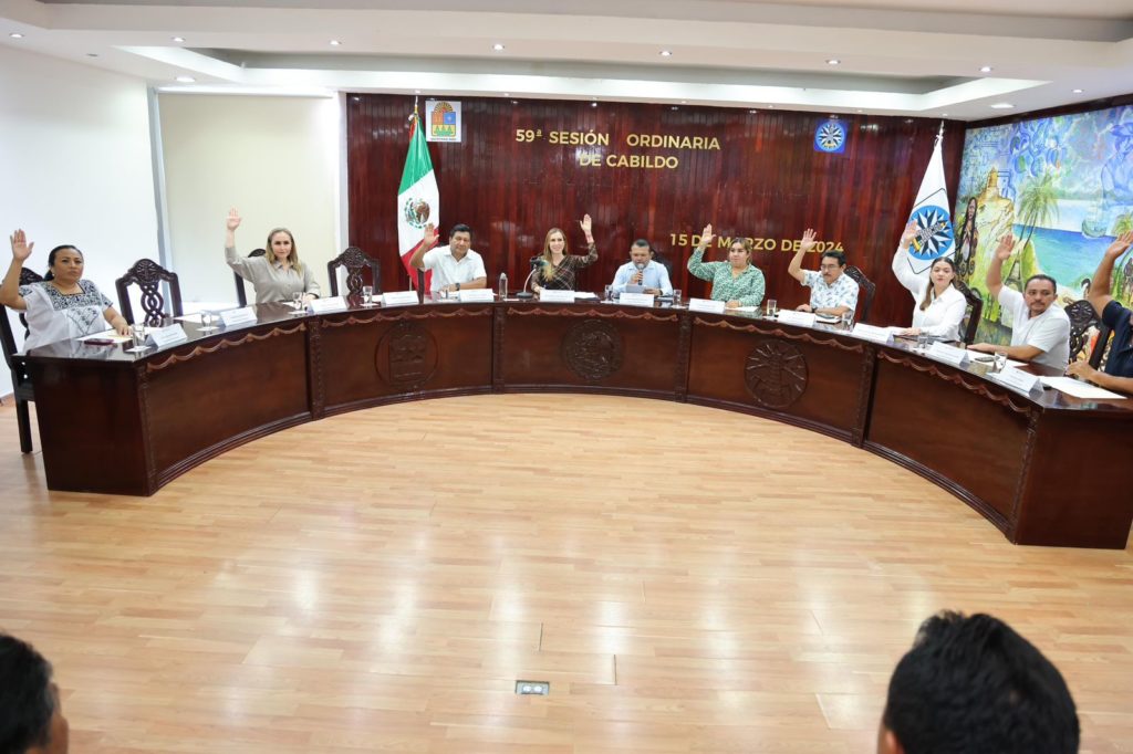 Pide licencia Atenea, va por la reelección en Isla Mujeres