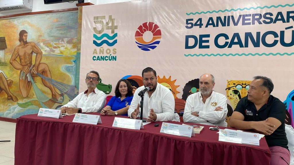 Prepara festejos del 54 aniversario de Cancún